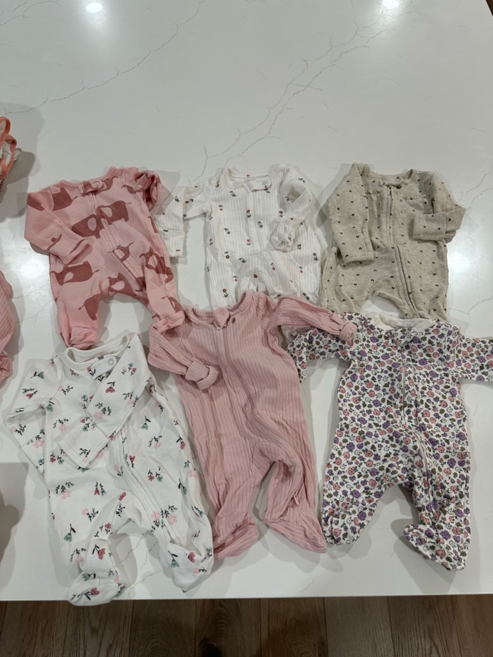 Carter's Mixed Baby girls Pajama bundle- set of 6